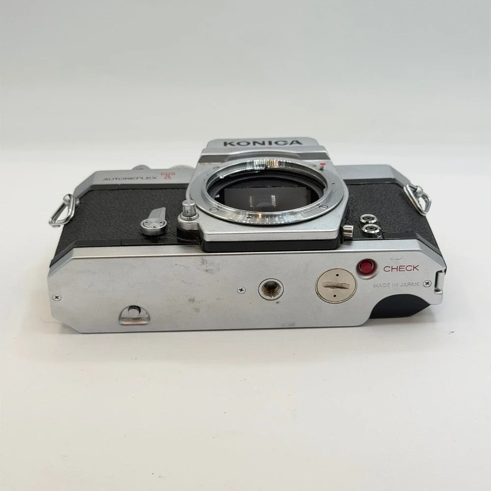 Konica Autoreflex T 35mm SLR Film Camera Body Silver Black Made in Japan 806749